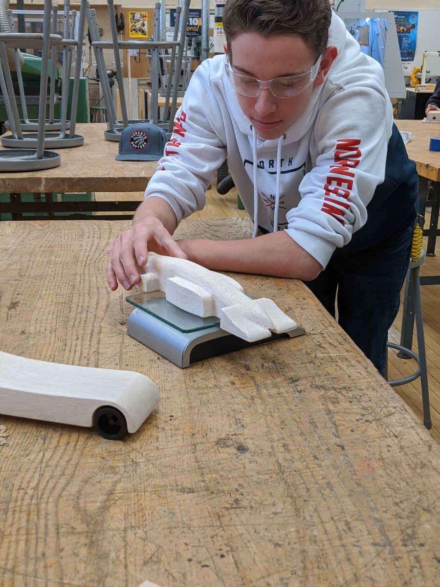 tech_swc's tweet image. Congrats to Dawson Woytaz for winning the TDJ Co2 car drag race challenge with a .564 sec time. 2nd place Orian Falk-Dotan, 3rd place Thanasi Macris. Job well done!!