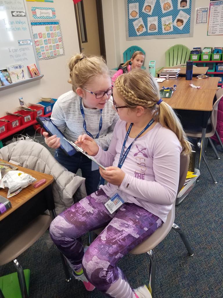 SunnyEcc401's tweet photo. Who is going to win our 100 Day Trivia game? The competition is fierce! #TWEHowl @TWEhowl https://t.co/yNANEf1LZt