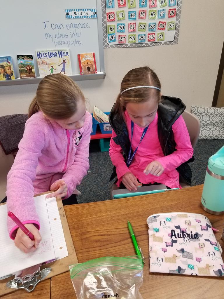 SunnyEcc401's tweet photo. Who is going to win our 100 Day Trivia game? The competition is fierce! #TWEHowl @TWEhowl https://t.co/yNANEf1LZt