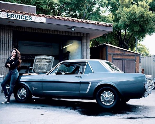 Cal_Mustang's tweet image. #fanfeaturefriday Constance N and #Babystang her 1964.5 Mustang Coupe. Thanks for sharing this beautiful photo with us. 1964-04 Mustang parts and accessories are now available at classicindustries.com/mustang
Be sure to DM us photos of you and your #Mustang for a chance to be featured.