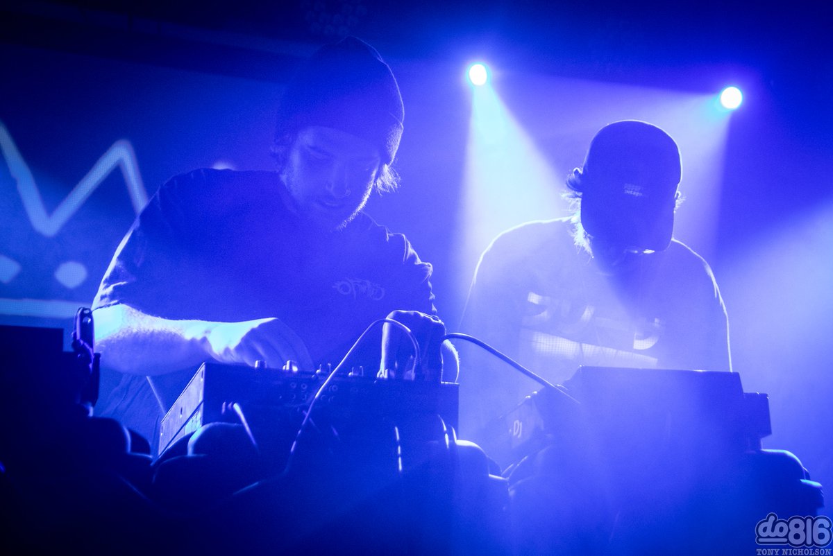 BlkSmithMC's tweet image. @ctfbeats X @OfTheTrees   📸: @BlkSmithMC #charlesthefirst #ofthetrees #electronicmusic #bass
#dj #photography #concertphotography #kansascity