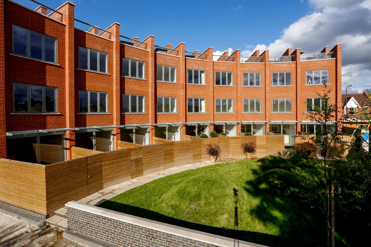 HamptonsWimbles's tweet photo. Demand is so high at the moment that we have just let 4 properties on the first viewing! We have disappointed applicants keen to move in January, February and March. Please call us on 020 8944 1301 if you
have a property to let #hugerentaldemand #getintouch #landlords #tenants https://t.co/TecEetcYBY