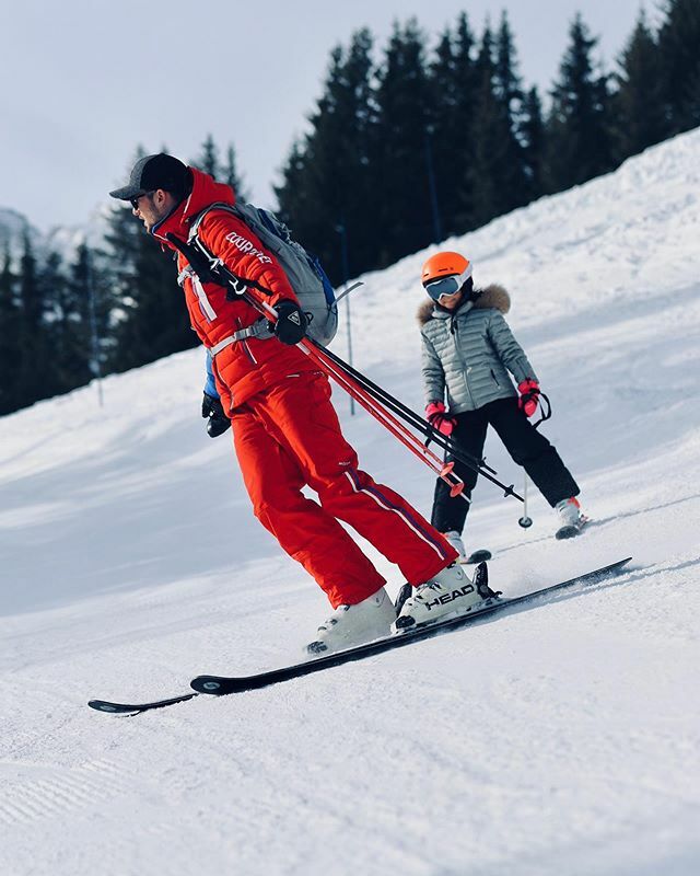 esf1650's tweet photo. Enseigner le plaisir de la glisse pour le bonheur des petits et grands ⛷ 📸 @bensouriac https://t.co/Jk1CkFLpYt https://t.co/geXaH1LAaT