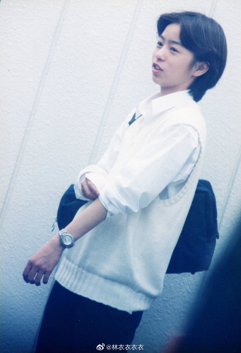 That's my thread about Sho's watches to celebrate his birthday this year. Here's extra picture of young Sho who already like to wear watches.