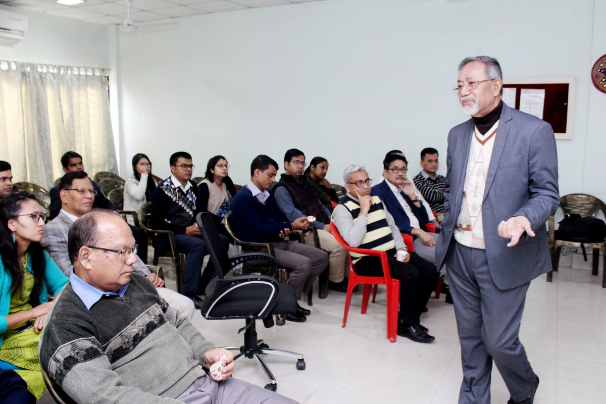 nomal_borah's tweet photo. Yesterday, I took part in one such programme at #GNRCMedical, North Guwahati. It was an enlightening experience for me too, to learn the recent advances and practices in medical sciences from my fellow doctors. #academicenvironment #interactivesesion #medicalsciences https://t.co/VFKIODJQ5d