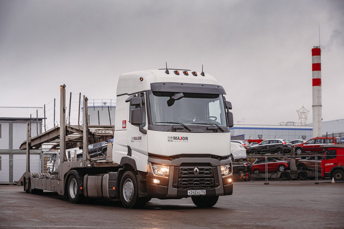 RenaultTrucksRu's tweet photo. Завершена поставка 113 седельных тягачей #RenaultTrucks T-серии для компании «Мэйджор Авто Транс» https://t.co/xTPkFX4hYB https://t.co/qnBjWvOU4C