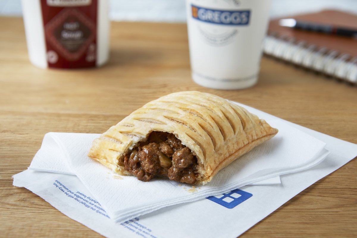 manairport's tweet photo. The time has come to try the new @GreggsOfficial #VeganSteakBake โฐ Perfect for #Veganuary, take your opportunity to pick up one of these delicious bakes in @manairport T1 and T2 today. Now is your moment ๐ #MANeats https://t.co/zDpF4JY4SE