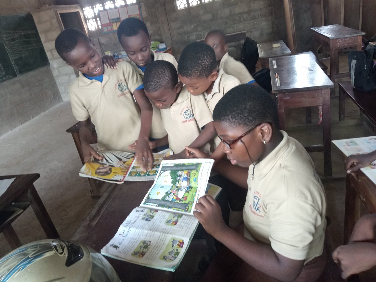 AGBEMAVOTino's tweet image. Looking at them rushing to take a #book or read when they couldn&apos;t even understand the content is the best motivation I can have to continue running my #mobile_library  with my #Tricycle .

#wasexo #EducationDay #ODD4
@AshokaAfriqueFr @franceculture @ab_benin @WashFellowship