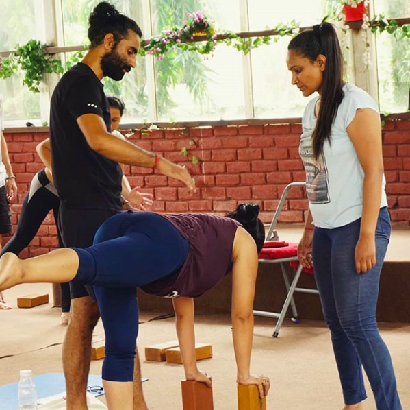 yogatherapyF's tweet photo. ➡️Yoga Courses Available viaℹ️ 

🌐https://t.co/CyyZW49pHL 

📲 Call or Whatsapp: +91 8126230256

 ✉️ Email: yogatherapyfoundation@gmail.com

#yoga #fitness #meditation #yogalife #yogainspiration #love #yogaeverydamnday #200houryogateachertraining #rishikesh https://t.co/WjVgHlBVUC