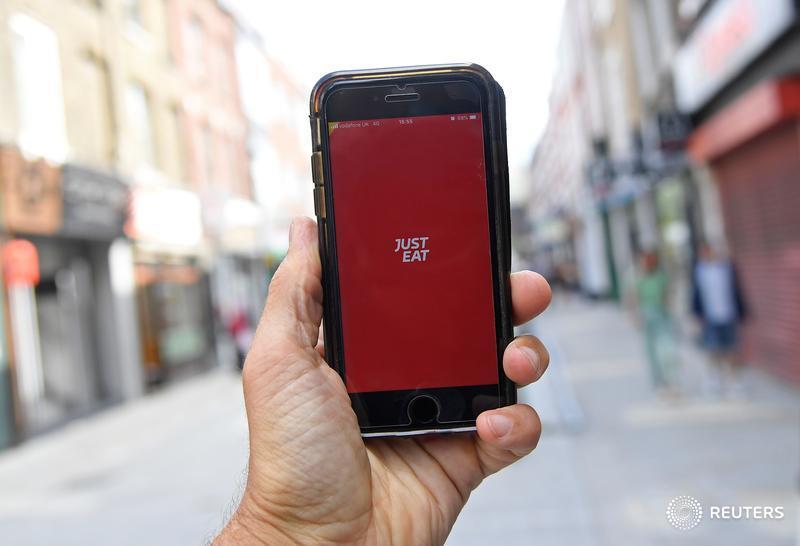 UK competition authorities may probe Takeaway’s Just Eat deal. As with its Amazon-Deliveroo inquiry, the regulator’s logic borders on paranoia. But that’s better than the naivety it showed with Facebook’s 2012 Instagram purchase, says @KarenKKwok: http://bit.ly/2tPZhdA