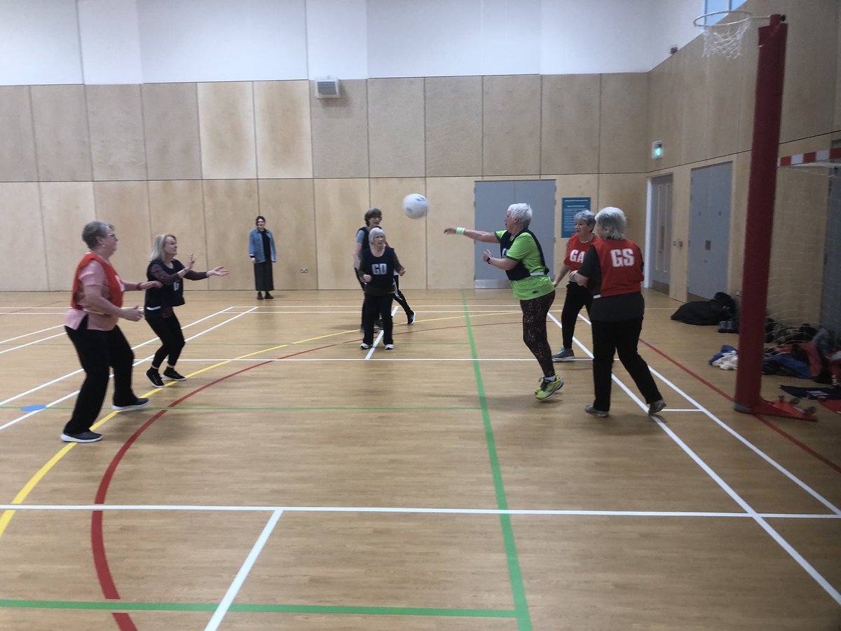 Walking Netball I Well done to everyone who came along and took part in the session today! 🧡🖤 #UnitingtheCommunity <a href="/dundeeunitedfc/">Dundee United FC</a> <a href="/netballscotland/">Netball Scotland</a> <a href="/NSwalknetball/">Walking Netball</a>