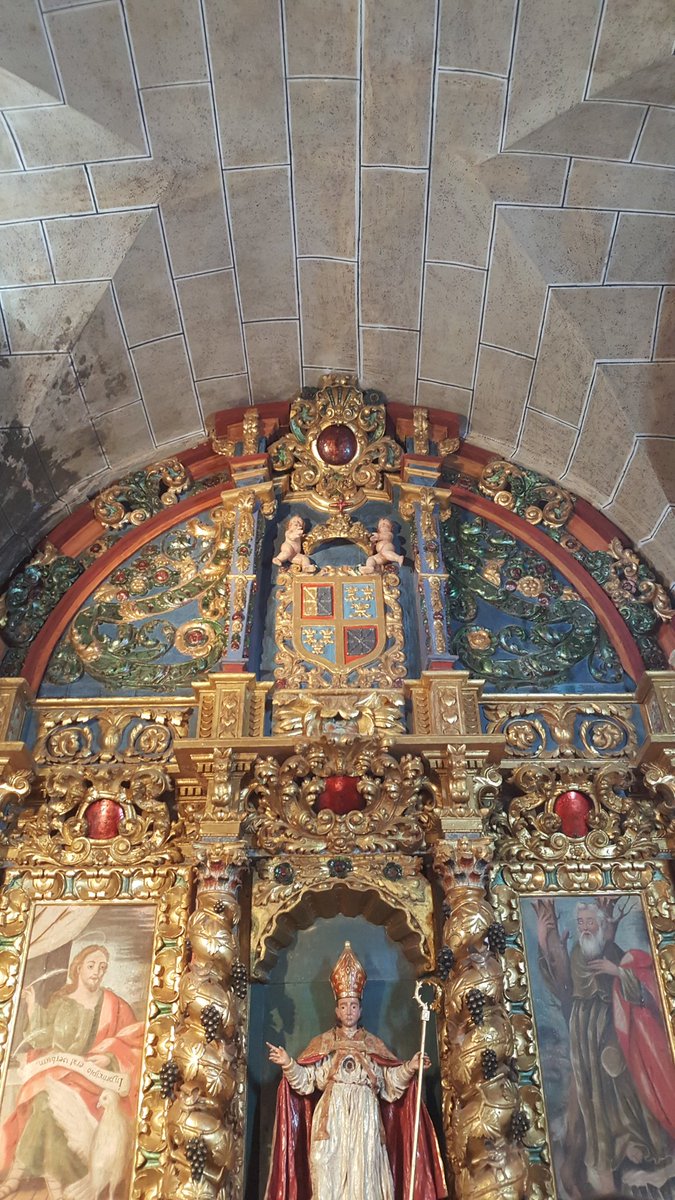 AupaSanguesa's tweet photo. ¡Día de #SanBabil en #Sangüesa! Este santuario (1503) fue primero hospital (S.XII) y después real basílica, patronato de los reyes Juan y Catalina de Albret (en el retablo barroco están sus armas). Gracias, Asociación Horizonte, por mantener viva la festividad ¡y por ese caldico! https://t.co/dFOs2Oy6sY