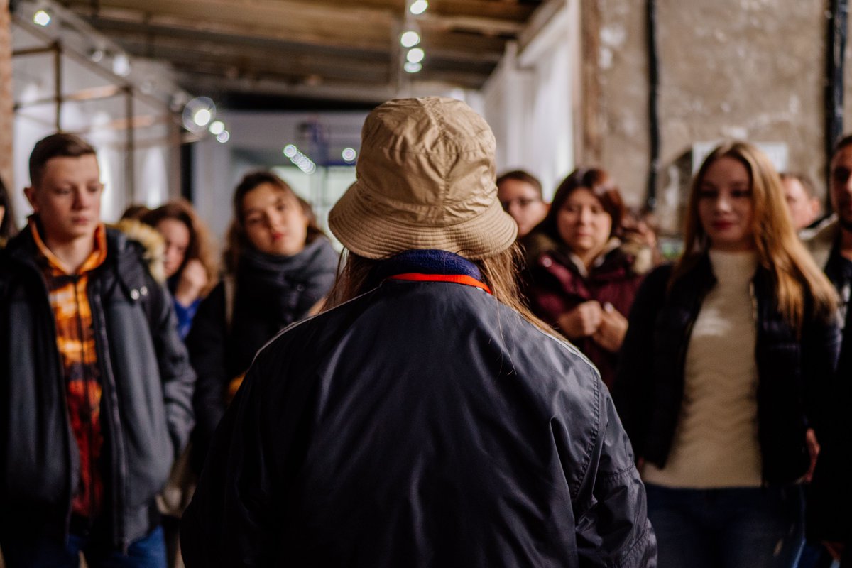 Режим работы и программа Музея стрит-арта на грядущие выходные. Ждем вас! 

экскурсии по постоянной экспозиции проводятся в 13:00, в 14:00 и в 15:30. Можно купить билет заранее на сайте streetartmuseum.ru или приехать на экскурсию за 15-20 минут, чтобы успеть оплатить;
