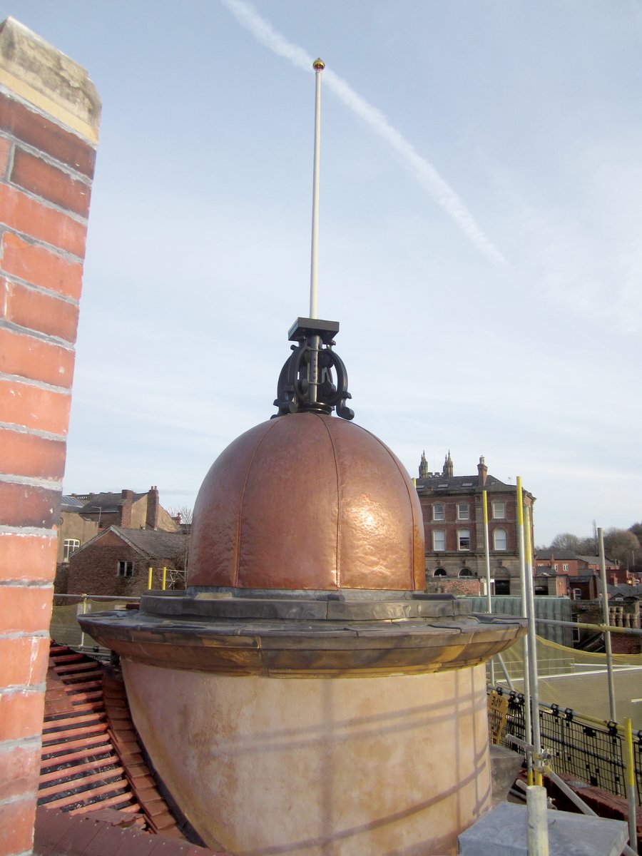 Anita_Chan_'s tweet photo. Some great before/after shots of our work at Grade II Listed #TheWhiteLionPub @BowkerSadler  @AndertonGables @THT_Homes @StockportMBC @CaseyCompanies #conservation #renovation #collaboration https://t.co/ssaZm4qt9F