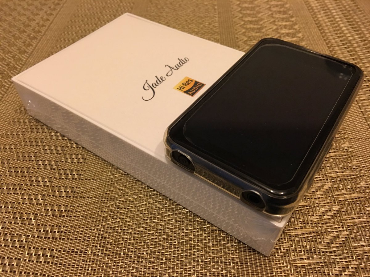 着弾。黒でやはり正解っぽい
参考のため今回はエフェクト掛けておりません
(ブランド移行して変わっちゃったけど)
#EA3 #jadeaudio #中華オーディオ