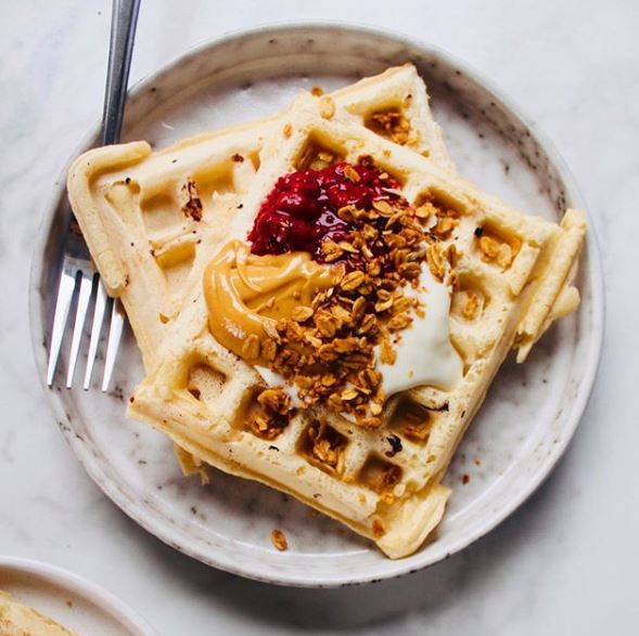 hipronutrition's tweet photo. Waffle up this #Veganuary with this recipe 👉 https://t.co/WHAD2LTg7S

#Vegan #Recipe #PeanutButter https://t.co/hoESXM0dlo