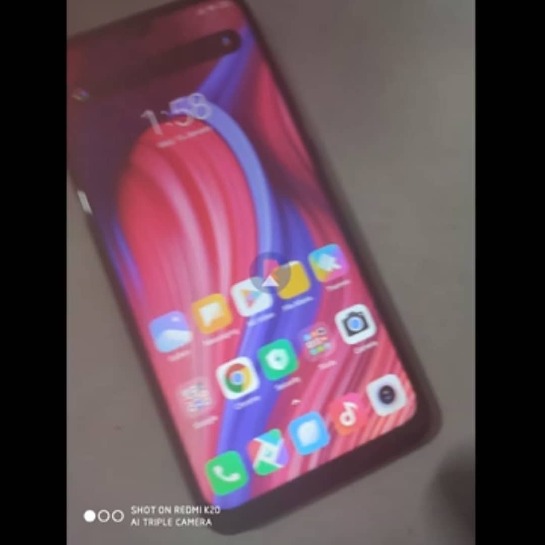 Guidingdroid's tweet photo. #Pocof2lite or #Pocox2lite concept based on leaked images by @revatlas
.
Let me know your opinion about it in the comments below....
.
#poco #pocof2 #POCOX2 #OnePlus7t #POCOPHONE #realmex2 #oneplus8 #oneplus8pro #oneplus8lite #mi10 #mi10pro #galaxys20ultra https://t.co/ew28WAP7BA