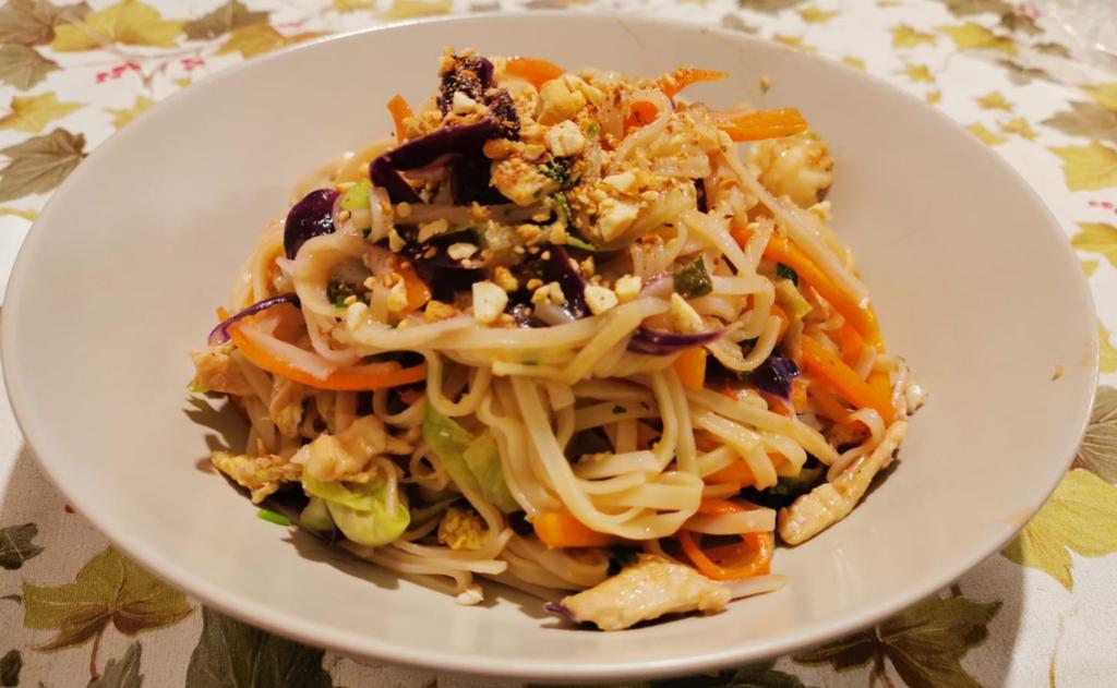 simoni_info's tweet photo. Oggi per me Pad Thai, colori e sapori d'oriente 
#dimagriresenzadieta
#metodofrancescsimoni https://t.co/MWouM581yx