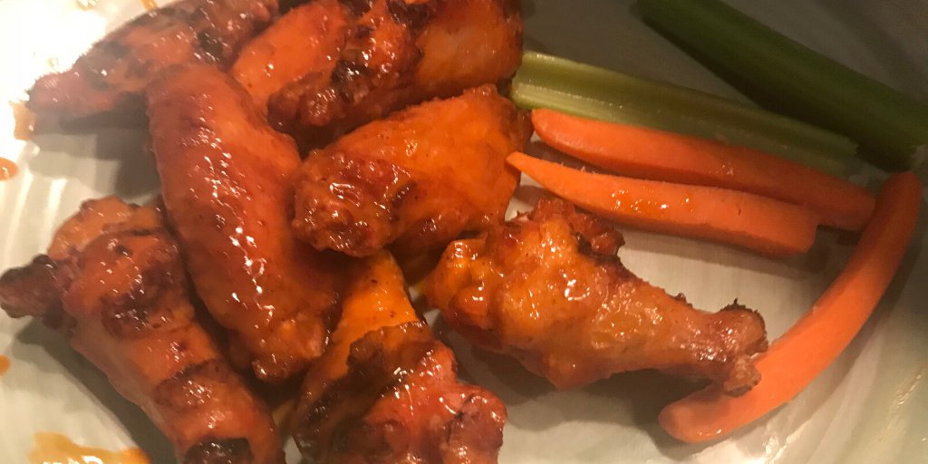 PapasBBQ's tweet image. End the week with Wings from Papa's BBQ! #PapasBBQ #BuyLocalSav #BBQ #Seafood #Savannah #restaurant #SeafoodNearMe #RestaurantsNearMe ow.ly/oOU030qaAeM