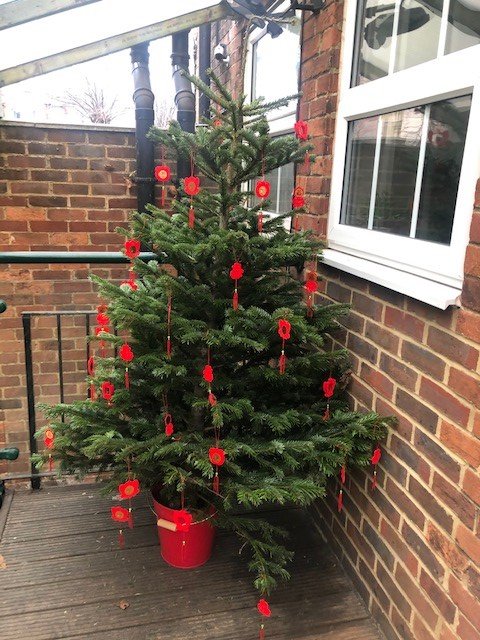 GreyfriarsDay's tweet photo. We have been celebrating Chinese New Year #YearoftheRat🐀 We decorated our tree with some Chinese themed decorations and we had Chinese themed activities for the children to explore. https://t.co/a9jCPaFh6b