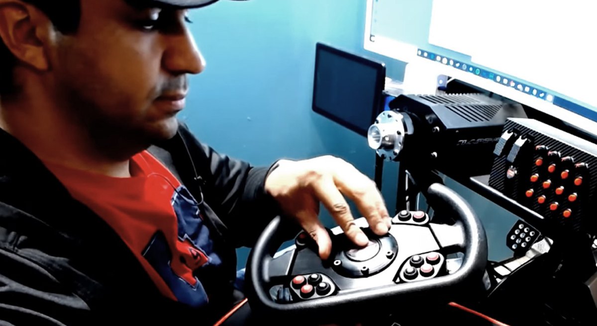 BsimRacing's tweet photo. SimXperience Formula Steering Wheel –  First Impressions By SimRacing604

https://t.co/1pF2X1zNSC

#SimXperience https://t.co/GYIVvaWqHI