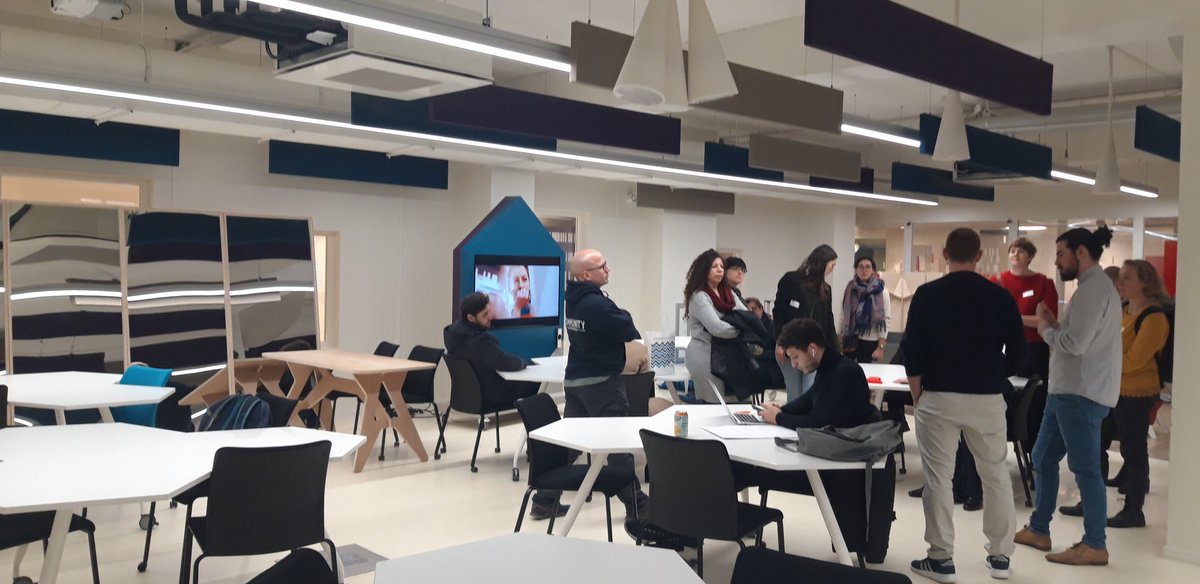 collspaces's tweet image. #RGCS2020 WOW!! Many thanks @makerslab_ @EMLYON for this ephemeral immersion in this collaborative space to train future managers to master engineers&apos;and designers&apos; languages, practices and tools. #commons #digitaltransformation #coding #3Dprinting #lasercutting #magicmirrors