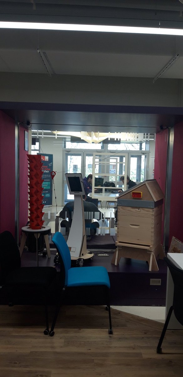 collspaces's tweet image. #RGCS2020 WOW!! Many thanks @makerslab_ @EMLYON for this ephemeral immersion in this collaborative space to train future managers to master engineers&apos;and designers&apos; languages, practices and tools. #commons #digitaltransformation #coding #3Dprinting #lasercutting #magicmirrors