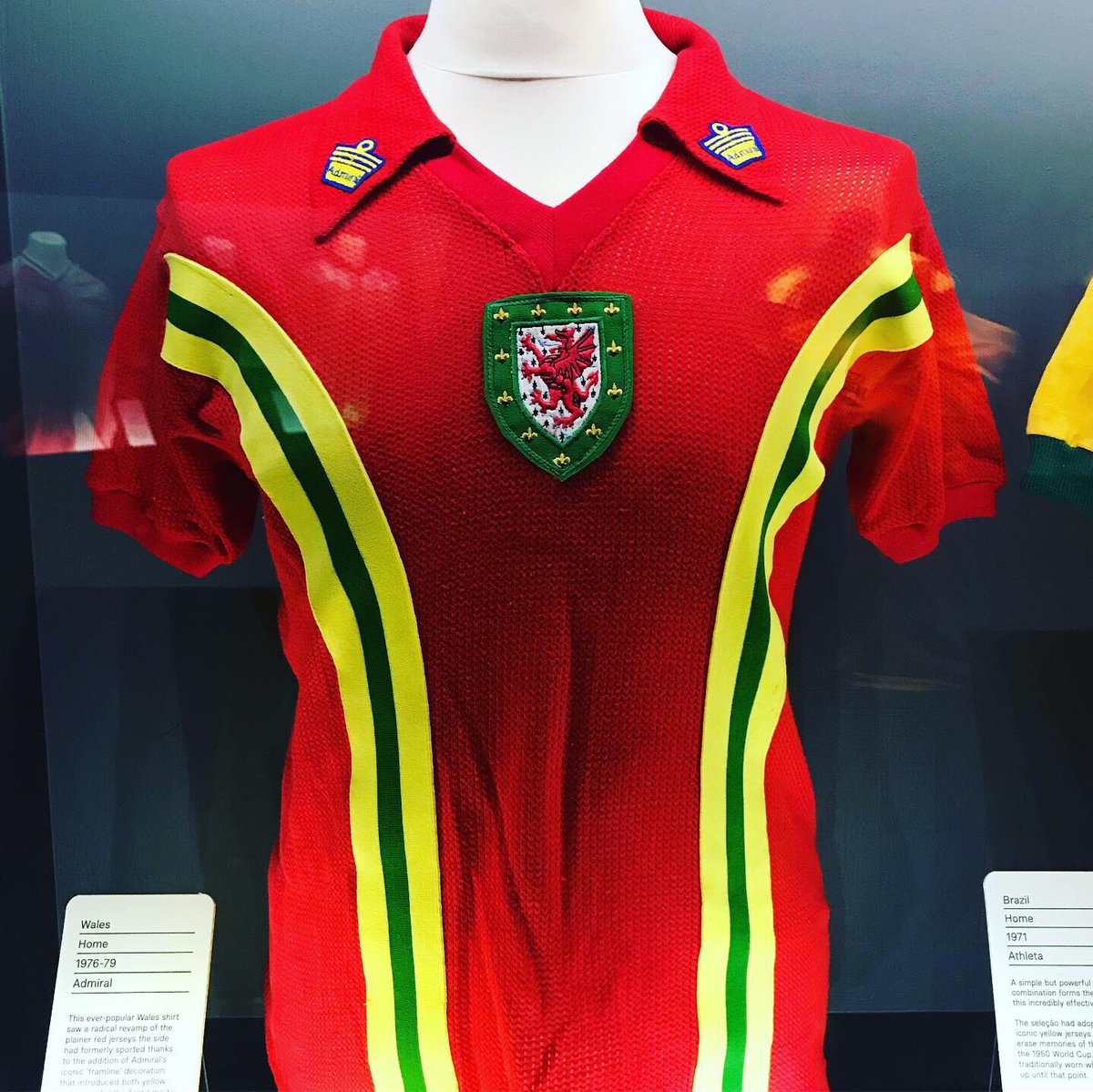 ClubcrestSports's tweet photo. Cracking panel at @FootballMuseum last night discussing all things 90s strips, from absolute stinkers to the role kits place in culture. @trevor8sinclair @ThirtyPoundGent @MarlonSETTPACE @wearelibero Amazing exhibition too, worth a pop in next time you’re in Manchester 👌🏻 https://t.co/Gl32PQomei