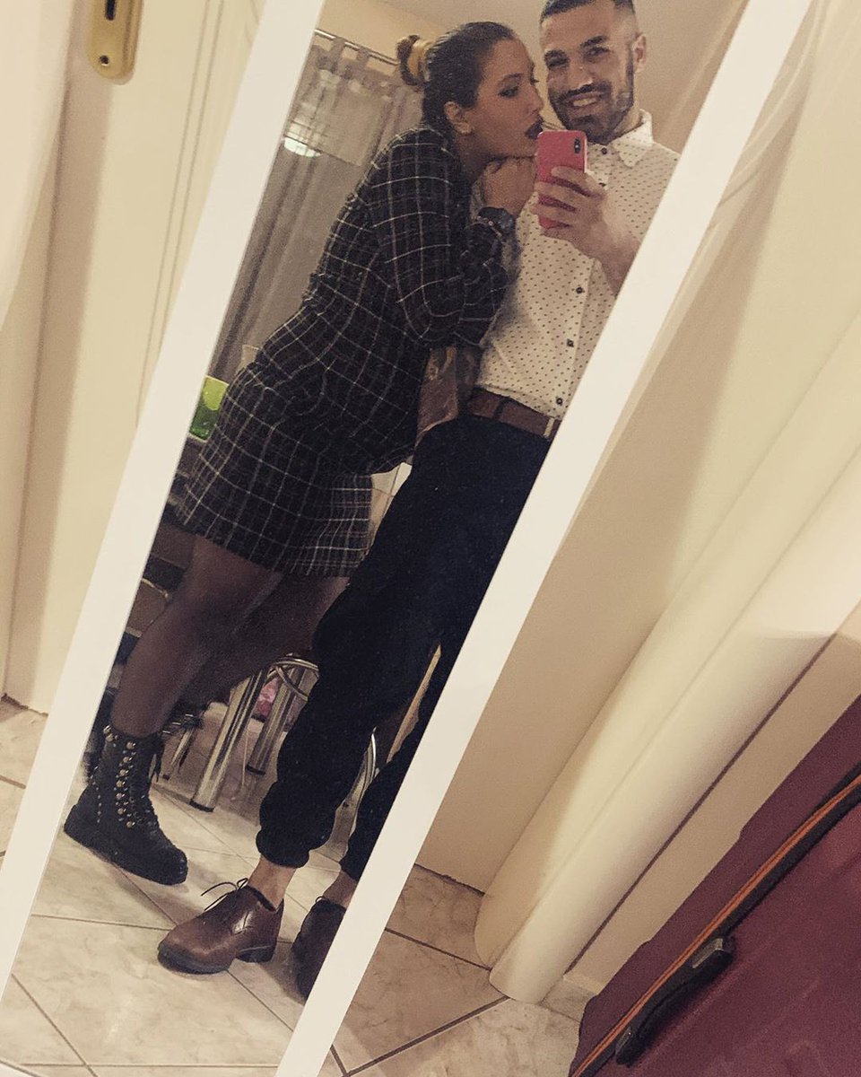ioankata's tweet photo. You see 2, but we are 4 🤰🏼 https://t.co/YFxvcFmAn5