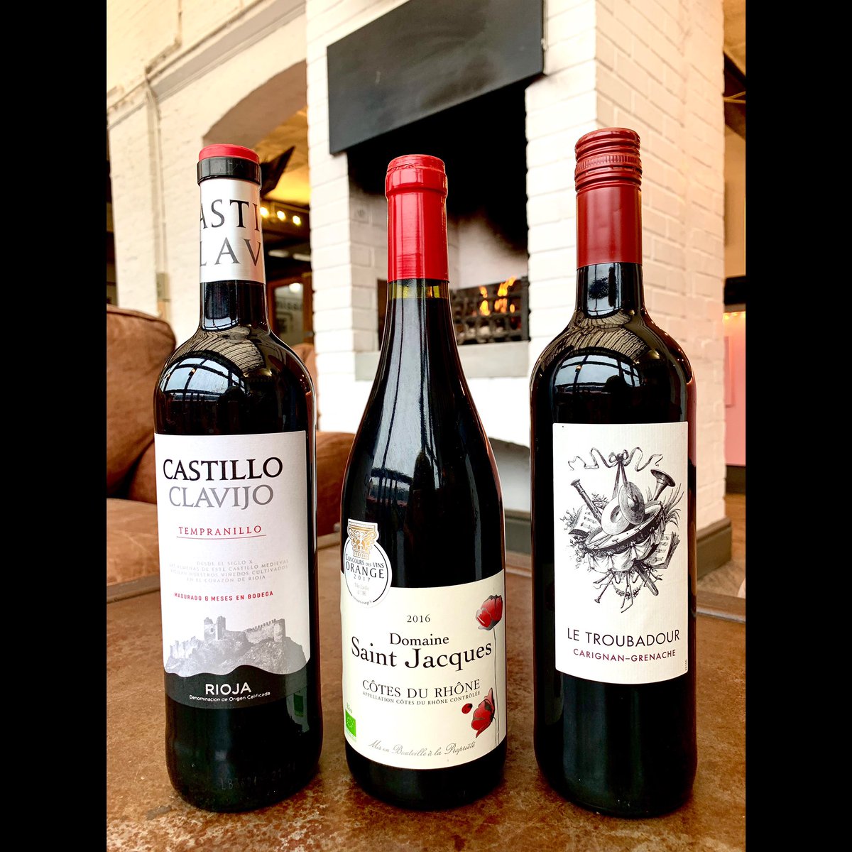StudioKitchenN1's tweet photo. STOCK CLEARANCE! 50% off wine 🍷 , draft beer and bottled beer 🍺 at The Commissary! If you would like to take a bottle of wine home with you, we are licensed for off site sales!
.
Starting as of now - all prices are available at the bar! 
.
https://t.co/lONDn30JqC https://t.co/1W6owFHK7J