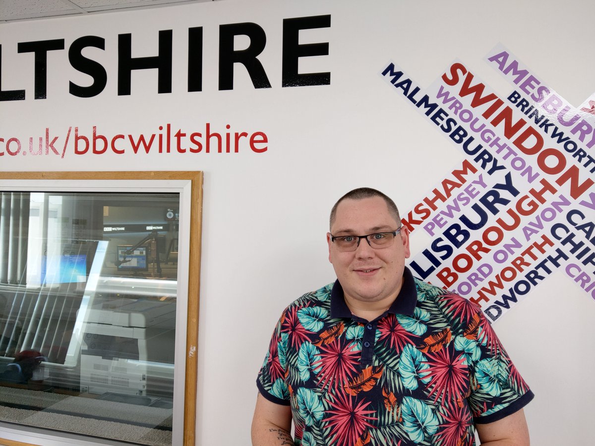 Join our guests Izzie Balmer @izziebalmer720
from Wessex Auction Rooms in Chippenham and Lloyd Smith <a href="/IncarceratedUK/">Incarcerated Swindon</a>  owner of Incarcerated, Swindon Escape Rooms for Come to Lunch with Graham. Listen now as they discuss Blue Mondays, Age gaps &amp; Body camera's in schools.