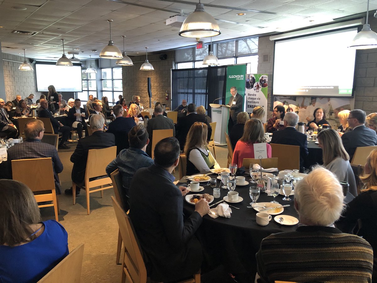 jimkyte's tweet photo. Another packed house in @RestaurantInt at @AlgonquinColleg for the Future of Health & Wellness Speaker Breakfast Series. #ACHLE #ONhealth #GetCracking https://t.co/CxqsFFBoZs