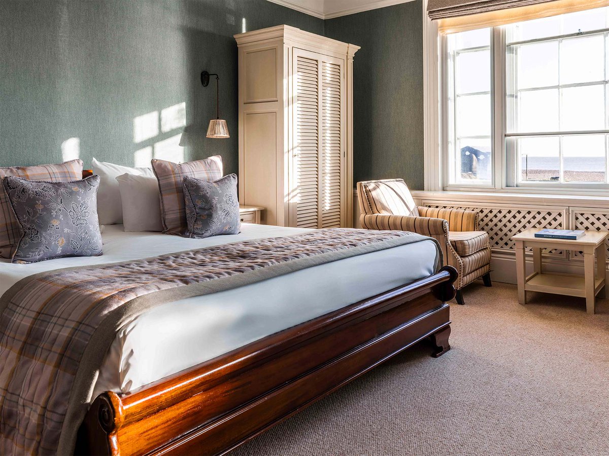 💍Looking for accommodation for your guests? 3 of our sister hotels are in the close surroundings areas, each with unique characters, meaning there's somewhere best suited to all! Visit our website to see the Brudenell, White Lion &amp; Thorpeness Golf Club! thorpenesscountryclub.co.uk/weddings/stay-…