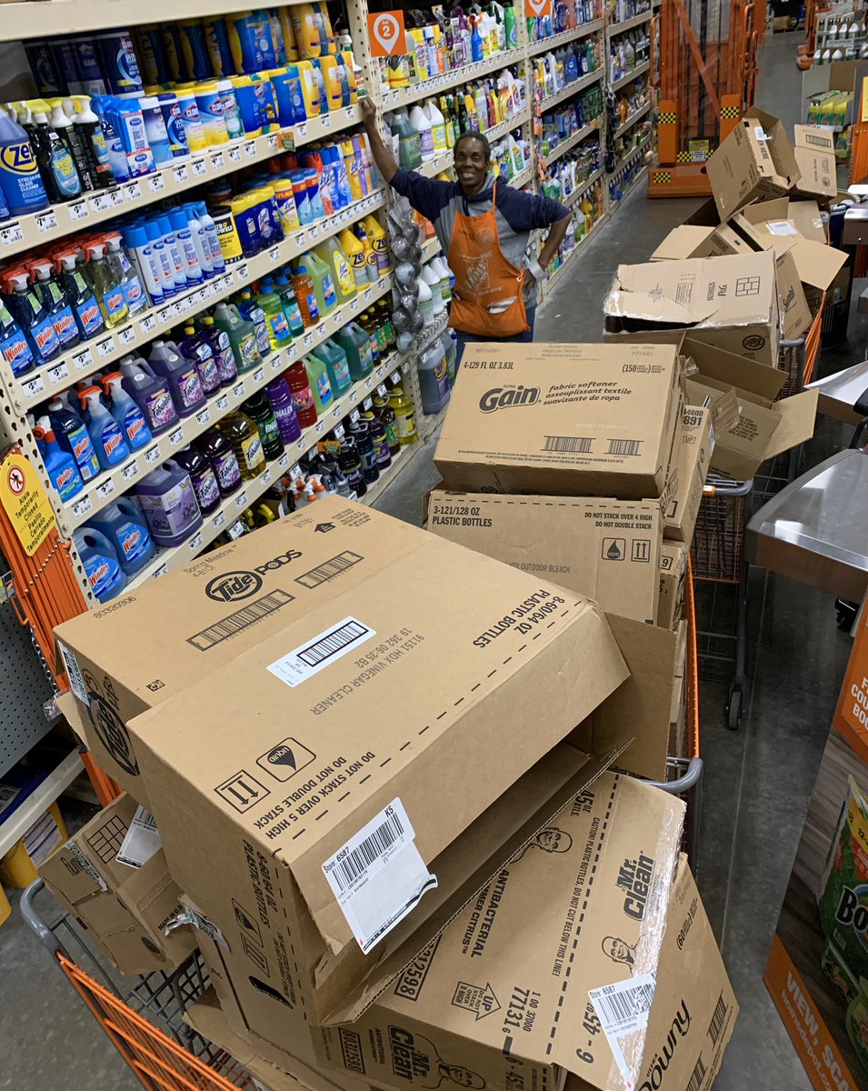 Shout out to miss Daisy doing a great job packing down the cleaning aisle!! #victoriafreight <a href="/FarberGary/">Gary Farber</a> <a href="/KKalonich/">kevin kalonich</a> <a href="/JarrodFarmer4/">Jarrod Farmer</a> @kimbrough_mk
