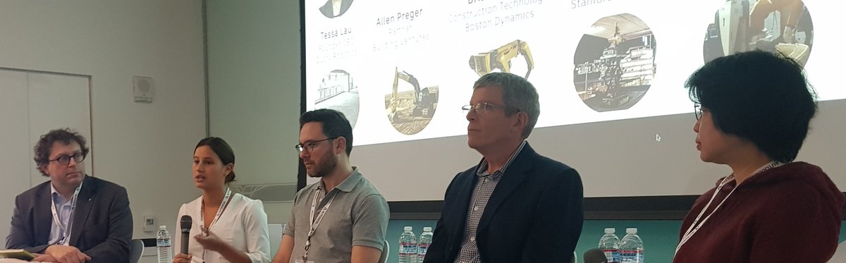 benoit_furet's tweet photo. Sébastien de la startup #Batiprint3D de @UnivNantes @LaboLS2N @OuestValo @CAPACITES_SAS en Californie chez @autodesk pour le Future of Robotics Symposium

#Batiprint3D la référence en #robotique pour la #construction avec sur scène des experts de chez @BostonDynamics ou du Japon https://t.co/eKdVKYPVxJ