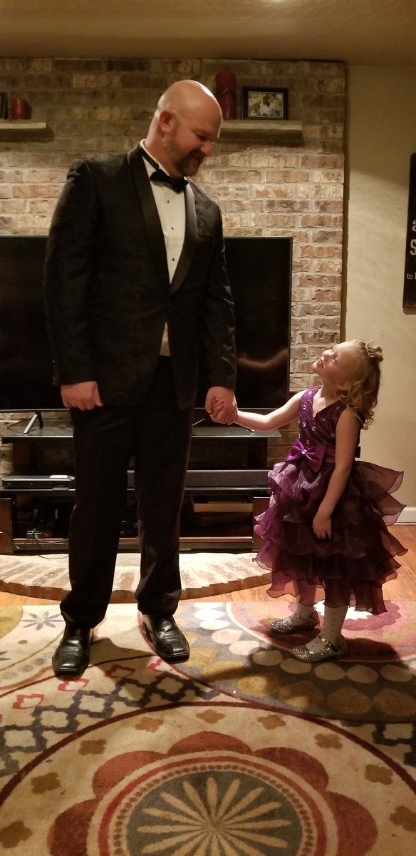 Kendall_B12C's tweet photo. @Kory_B12C This is how you do it. https://t.co/undC22NKNP