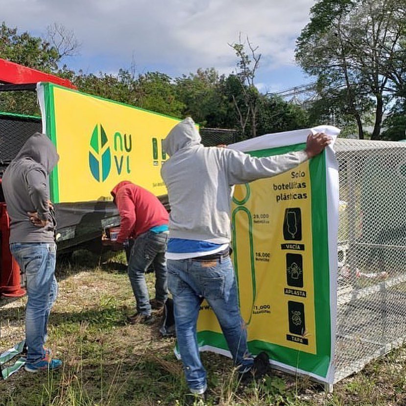 NuviRD's tweet photo. Ya puedes encontrar los primeros 16 puntos #Nuvi en Santo Domingo. Entra al link de nuestra bio y dale clic y encuentra tu punto más cercano. Comparte con nosotros tu foto con el hashtag #SoyBotellista. ♻️ https://t.co/r7T3ZTYsbQ
