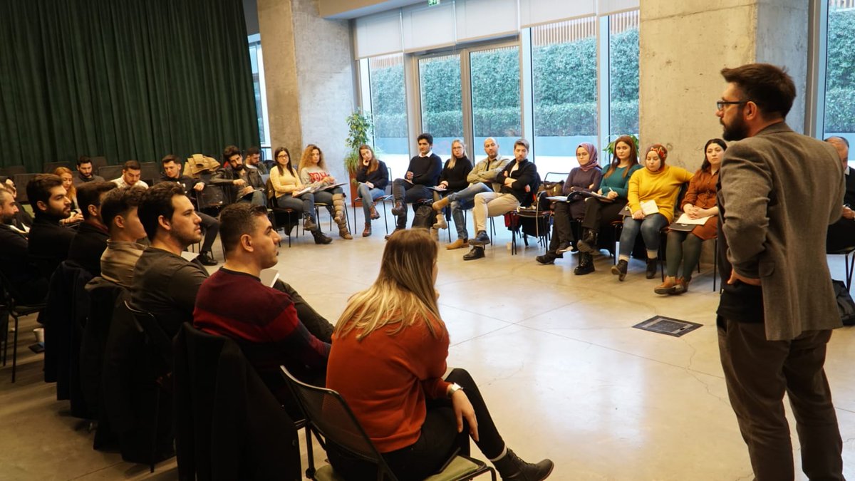 habitatdernegi's tweet image. Küresel dijital dönüşüme uyum sağlıyor, Blockchain eğitimlerine devam ediyoruz.😎

Beş gün sürecek olan İstanbul @BlockchainOkulu Projesi Gönüllü Mentor ve Proje Elçisi Eğitimimiz bugün başladı. 

#habitatheryerde
#blockchainokulu