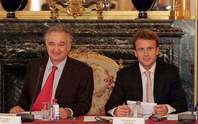 HansEichbaum's tweet photo. @jattali Quelle ambiance !  Avec @jattali et  @E_Todd_actu, la macronure de l'@EmmanuelMacron est plus que débusquée. #PillageDesRetraites #StopBlackRock #StopFondsDePension #StopPrivatisations #GreveGenerale #MacronDestitution #ViveLaSociale https://t.co/E386496ERB