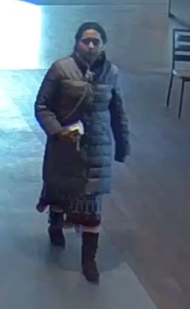 angdicarlo's tweet photo. HAVE YOU SEEN THIS WOMAN? 

Notre Dame Senior Annrose Jerry is missing. She’s 5-5 &amp; lives on campus but hasn’t been seen since Tuesday night when at Coleman-Morse Hall.

If you have any info that can help, please contact Notre Dame Police at 574-631-5555.

https://t.co/QfxDIwQr5v https://t.co/NhCHzbr4gZ