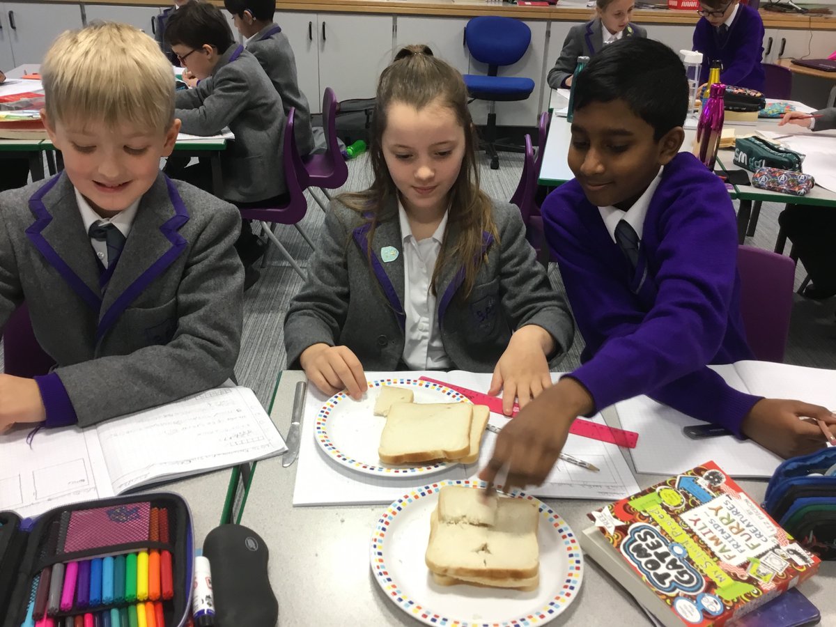 BansteadPrep's tweet photo. Making #Maths memorable. #Year4 are investigating equivalent fractions with
@MissEllisBPS
.
#MathsMastery #BPS_Maths #EducationwithCharacter https://t.co/Ss7s3EHR27