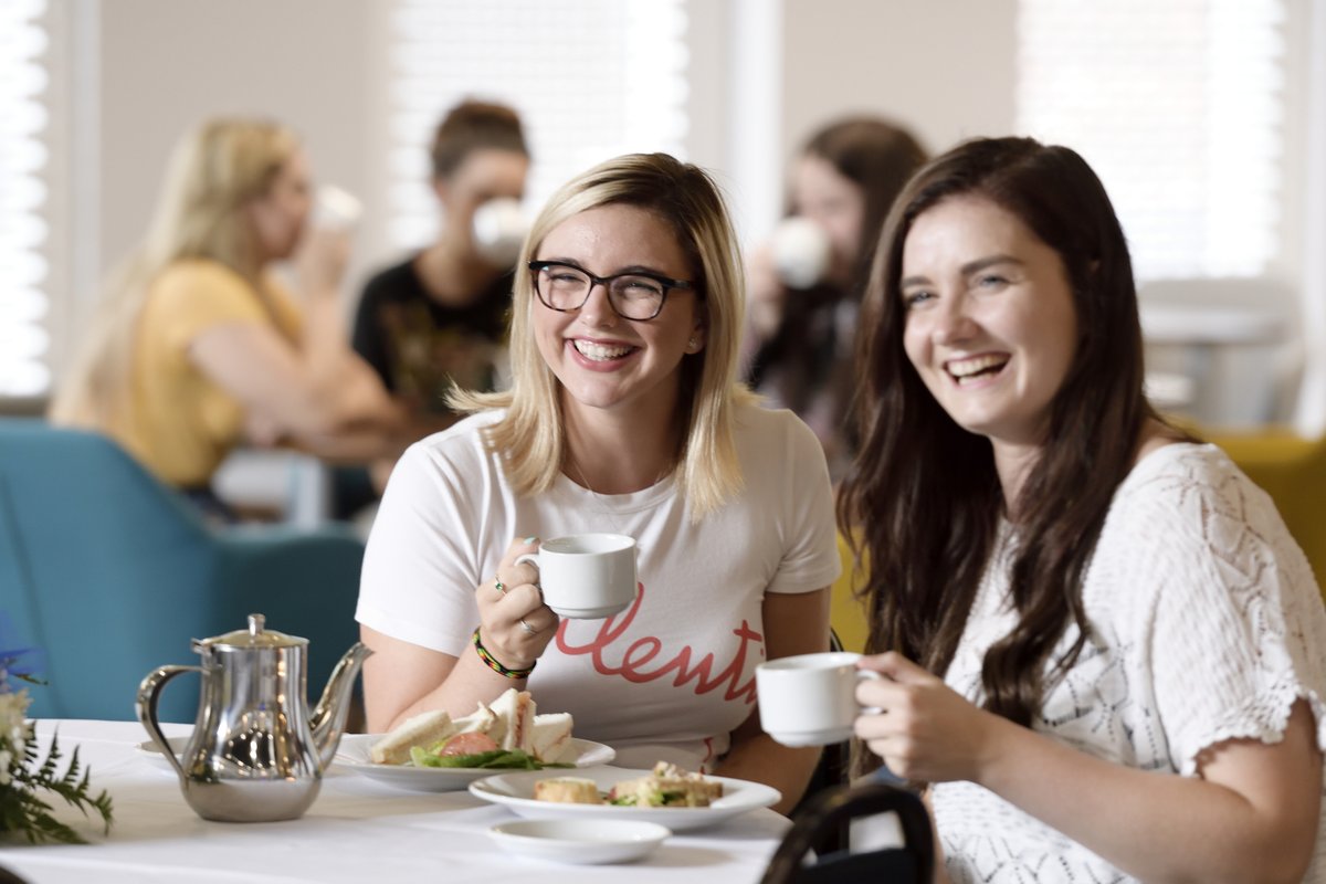 We are hosting a Mother's Day special at The Blue Base! 📅 Sunday 22 March 🥂 Afternoon tea with a glass of prosecco ⌚️ 2pm until 10pm 💃 Entertainment and luxury raffle 🎟️ £20 per ticket ☎️ Contact Jennifer.Connor@Evertonfc.com or call 0151 319 4040 to book