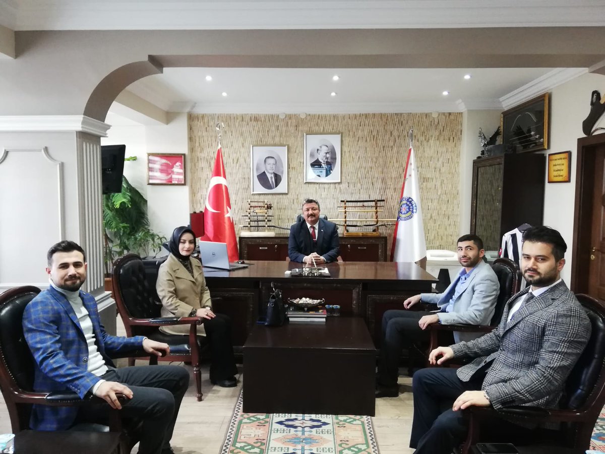 TobbGenc's tweet photo. İl Emniyet Müdürümüz Sn. Murat Kolcu'yu ziyaret ettik. Vatanımıza, milletimize hizmet noktasında Genç Girişimciler olarak projelerimizi paylaştık. İlgilerinden ve bize aktardığı bilgi ile tecrübelerinden dolayı teşekkür ediyoruz.
@TOBBiletisim
@RHisarciklioglu https://t.co/gl7QBipLUx