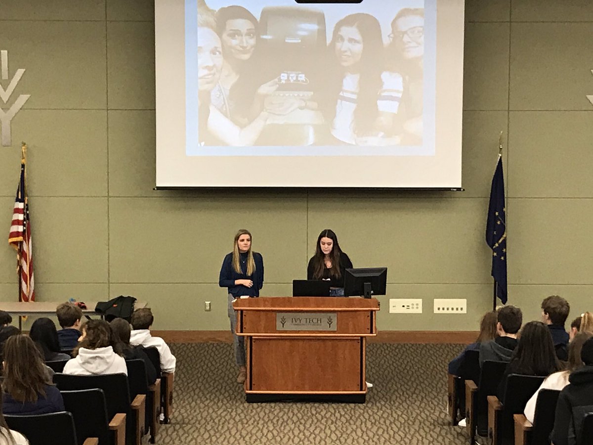 YouthResources's tweet photo. We were so honored to have Mt. Vernon senior @kenzpaul at TAC to talk about barriers to prosthetics access, 3D printing through @Enablethefuture & her organization Kenzie’s Helping Hands. (https://t.co/YBBmcNIE79) Check out the video on Facebook for more of her story! #TACtime https://t.co/bjheV8M6WH