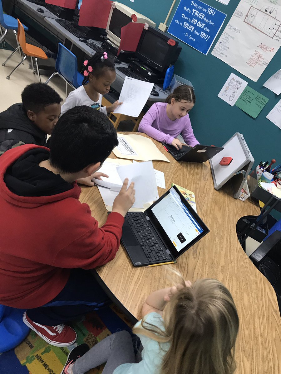 Esimons412's tweet photo. Look at these 4th grade google slides experts! #weareaycock #geniushour @RachelB42863280 @AYCOCKSCHOOL https://t.co/WiWwjwECk4