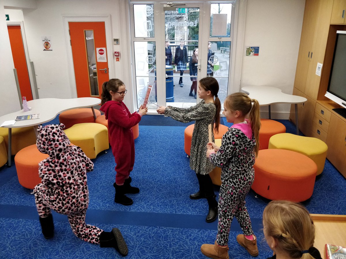 Year5BHillGirls's tweet photo. Shakespeare soap opera scenes in 5DC today. Trying to interweave themes of romance, death, tragedy, betrayal and comedy into a modern day 5 minute scene
#thespians #drama #activelearning  #Shakespeare https://t.co/Lbea6pLxdN