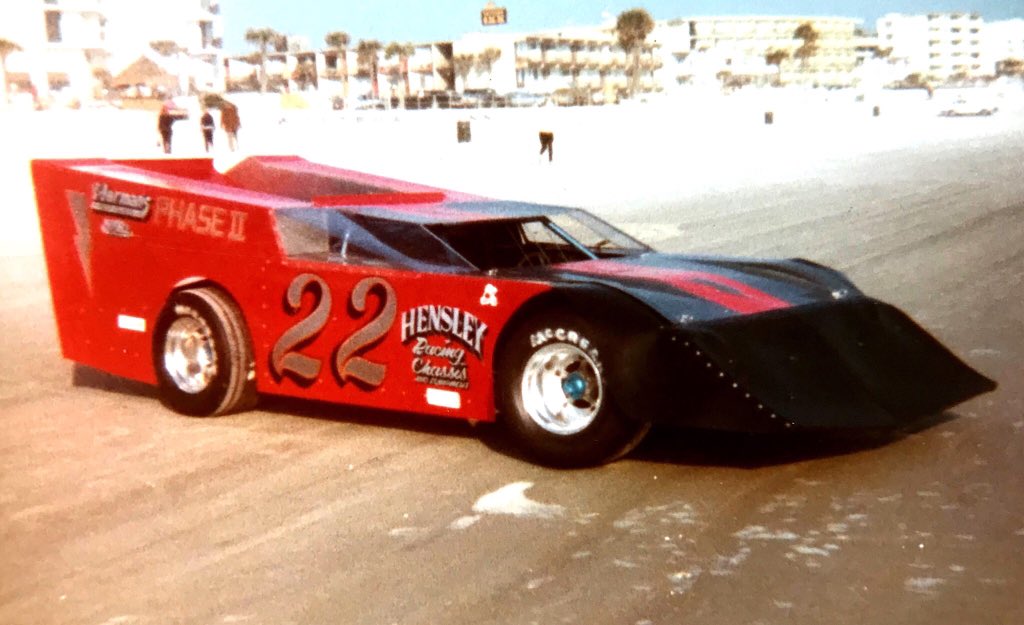Mikeeweeks22's tweet photo. One of my Dads cars he built back in the 80’s. #FlashbackFriday https://t.co/CGu4PCqww6