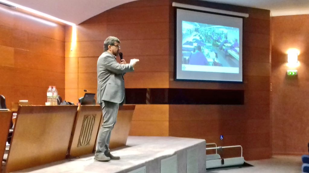 pereclavergrup's tweet photo. "Estem davant d'una transformació digital tecnològica que modificarà l'àmbit socioassistencial i caldrà oferir un servei #proactiu #immediat #personalitzat i basat en #dades en #tempsreal" Conferència #JAP20 @genisroca de @RocaSalvatella https://t.co/P6cco9yFRH