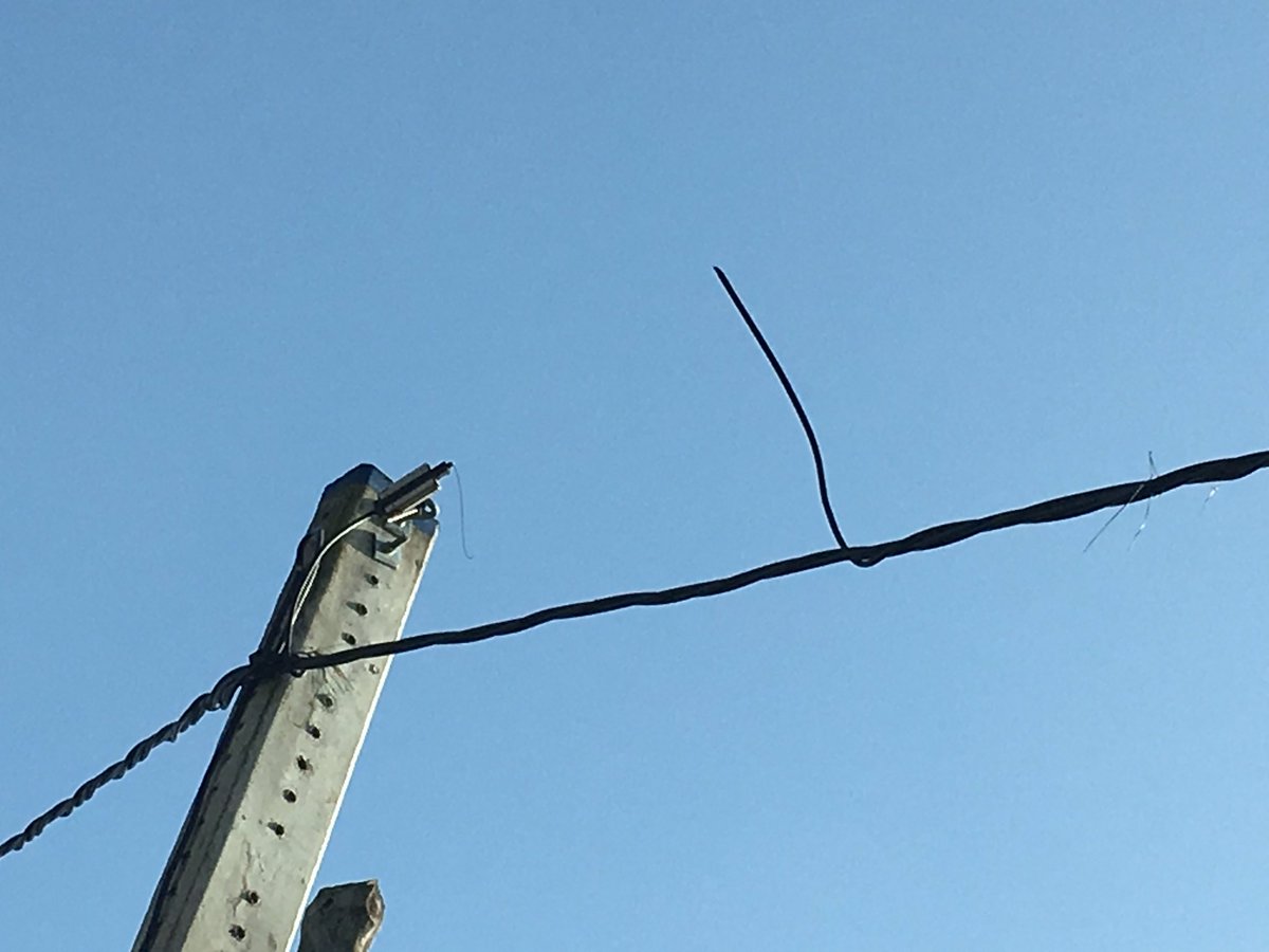 <a href="/endesa/">endesa</a> <a href="/EndesaClientes/">Endesa Clientes</a> 

64 horas sin luz. 
Sin calefacción, sin cocina, sin agua caliente.Con tres hijos, uno de ellos un bebé.

Nueva promesa: durante la tarde.Y solo hay que empalmar ese cable!

Me ayudáis con un retuit?Esto ya es desesperante!
😢
<a href="/ajspvilamajor/">Ajuntament Sant Pere de Vilamajor</a> <a href="/savilamajor/">Sant Antoni de Vilamajor 🎗️</a>