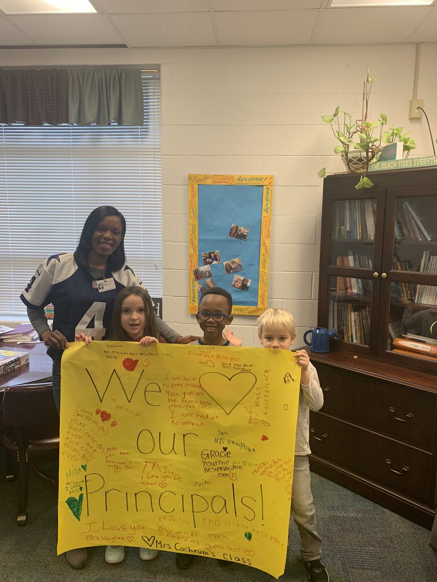 vbkimani's tweet photo. What a great way to start the day ❤️ @LorrieVoshell they said to make sure you know this is for you too! https://t.co/NKjtPHOH5i